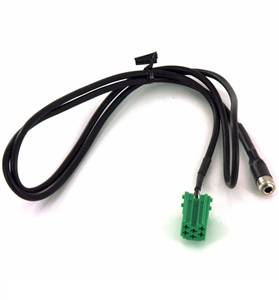 Adapterkabel för AUX-anslutning till Renault-bilar.