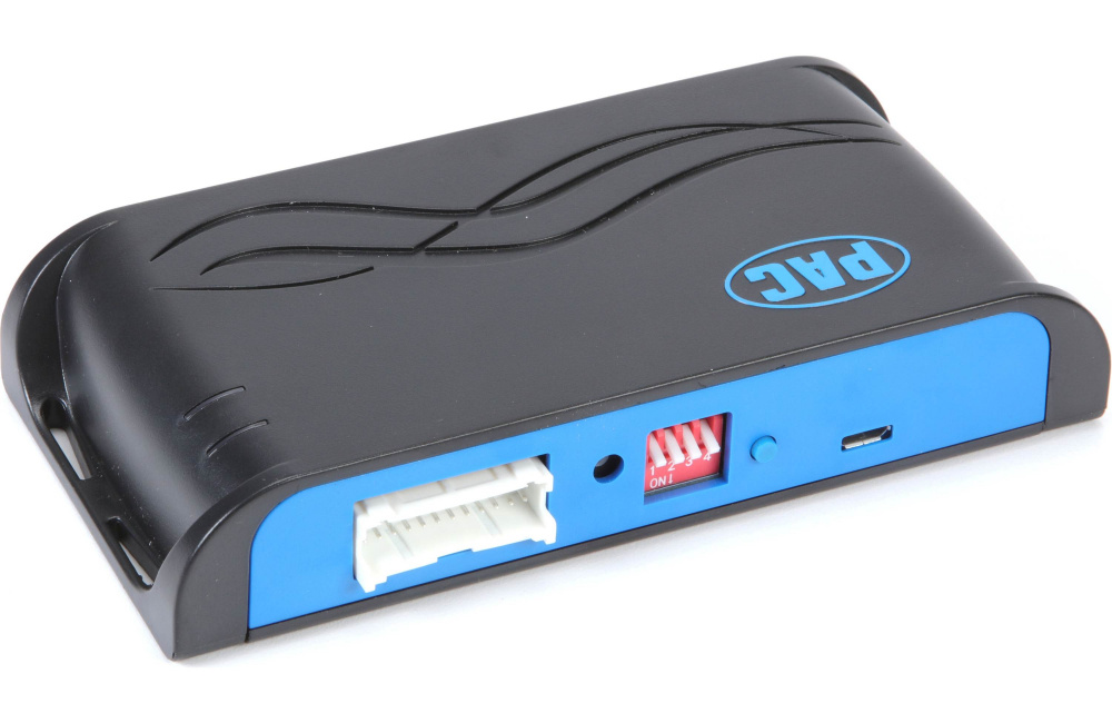 Ett rattstyrningskablage med blå detaljer och anslutningar.