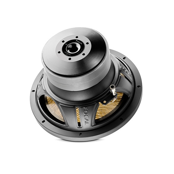 En svart och silver högtalare med kraftig gummerad bas.