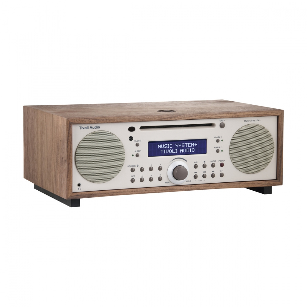 En träfärgad radio med högtalare och digital skärm.