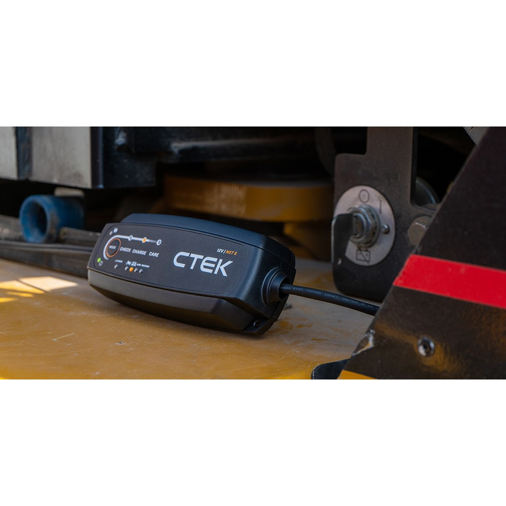 CTEK NXT 5, 5A batteriladdare