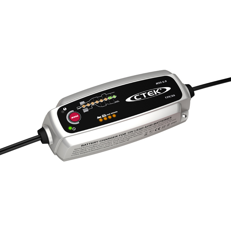 Batteriladdare med indikatorlampor för 12V blybatterier.