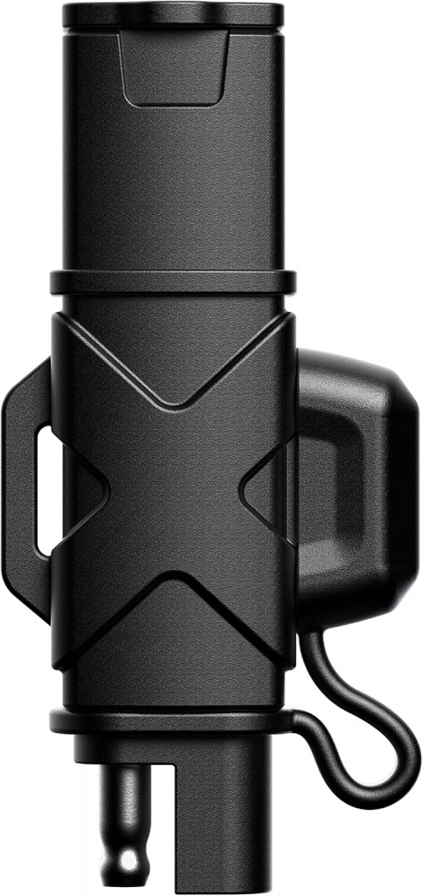 En svart SAE-adapter med ett robust och praktiskt design.