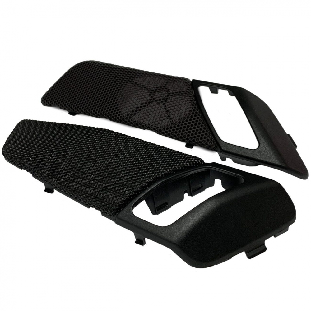 Diskantlister i svart plast för BMW F25 Facelift 2014-2017.