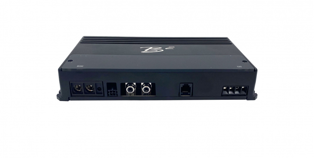 En kompakt monoblock förstärkare med flera anslutningar.