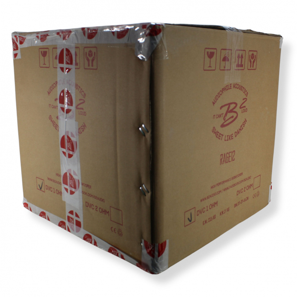 En kartong för B2 Audio RAGE 12D1 V4, ett 12 tums baselement.