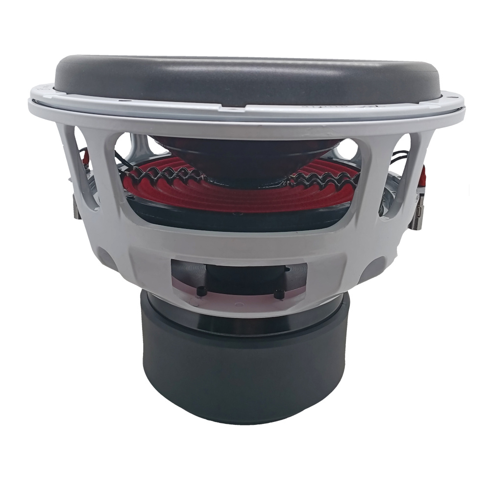 15 tum baselement med robust ram och röd vikning.