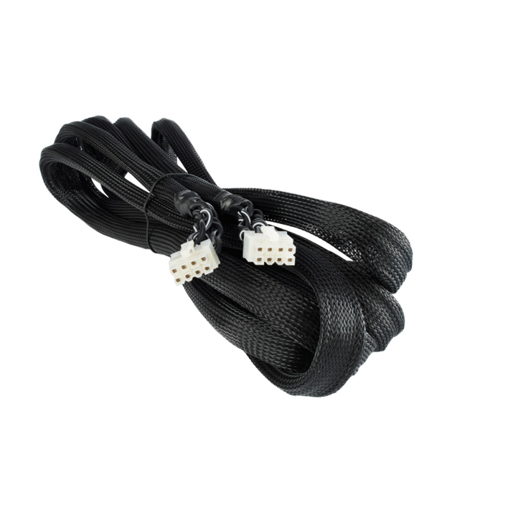 Subwooferkabel, 1 meter lång med svarta kontakter.