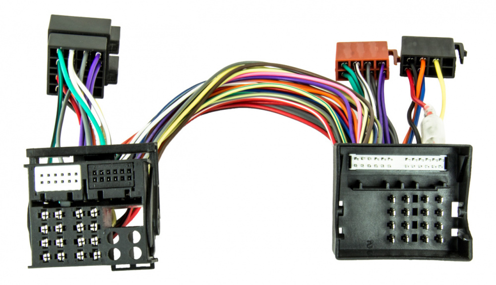 Kopplingsschema med flera kablar och kontakter för elektriska anslutningar.