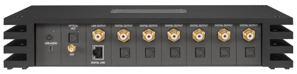 Modulär 12-kanalig ljudprocessor med flera digitala utgångar.