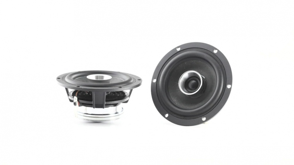 En koaxialhögtalare med en 8\