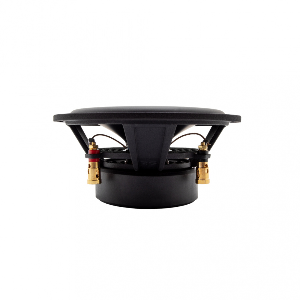 En högtalare med svart kon och anslutningar framtill.