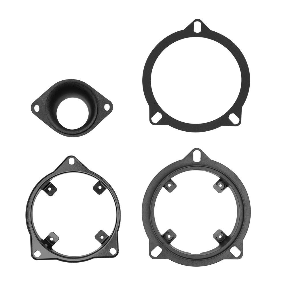 Monteringskit för BMW, includes adaptrar och fästen.