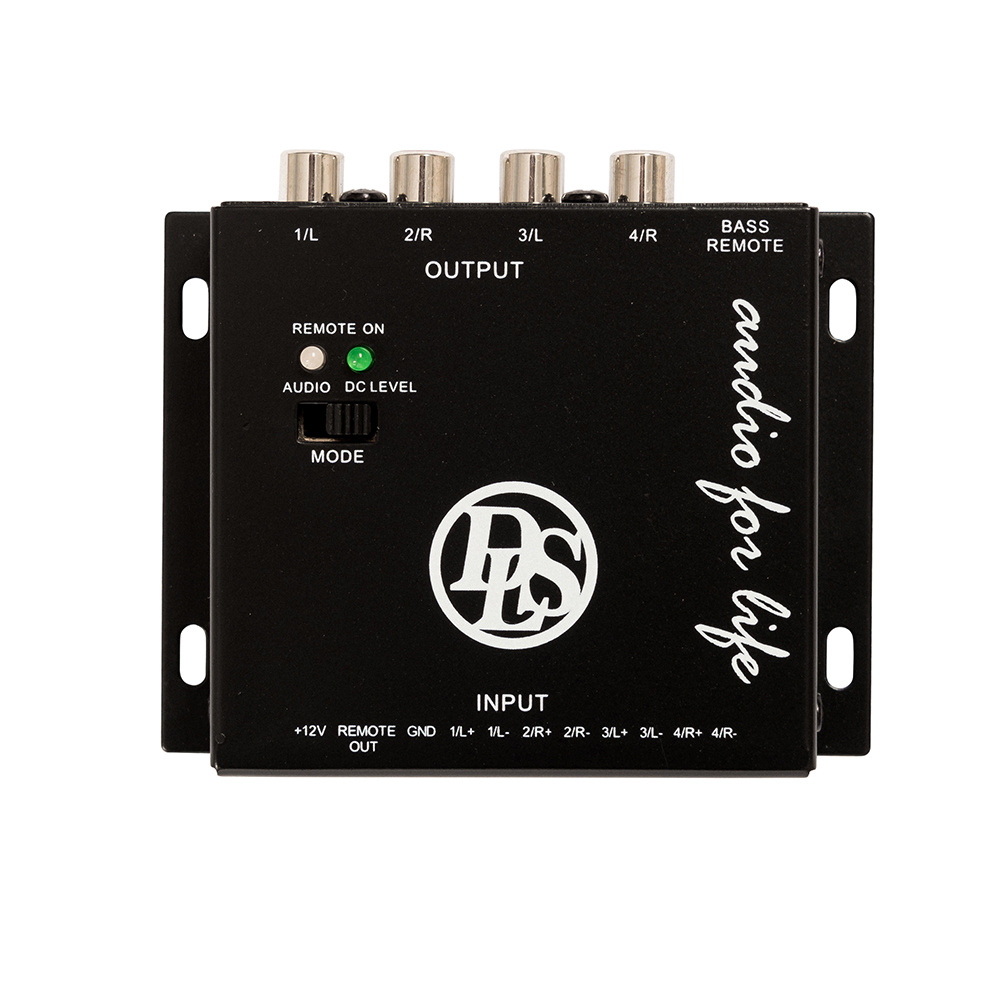 Hög/lågnivåomvandlare fyrkanal med anslutningar för ljud och ström.