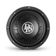 DLS Performance PE8.D2, 8 tums bas En rund 8-tum subwoofer med svart yta och logotyp.