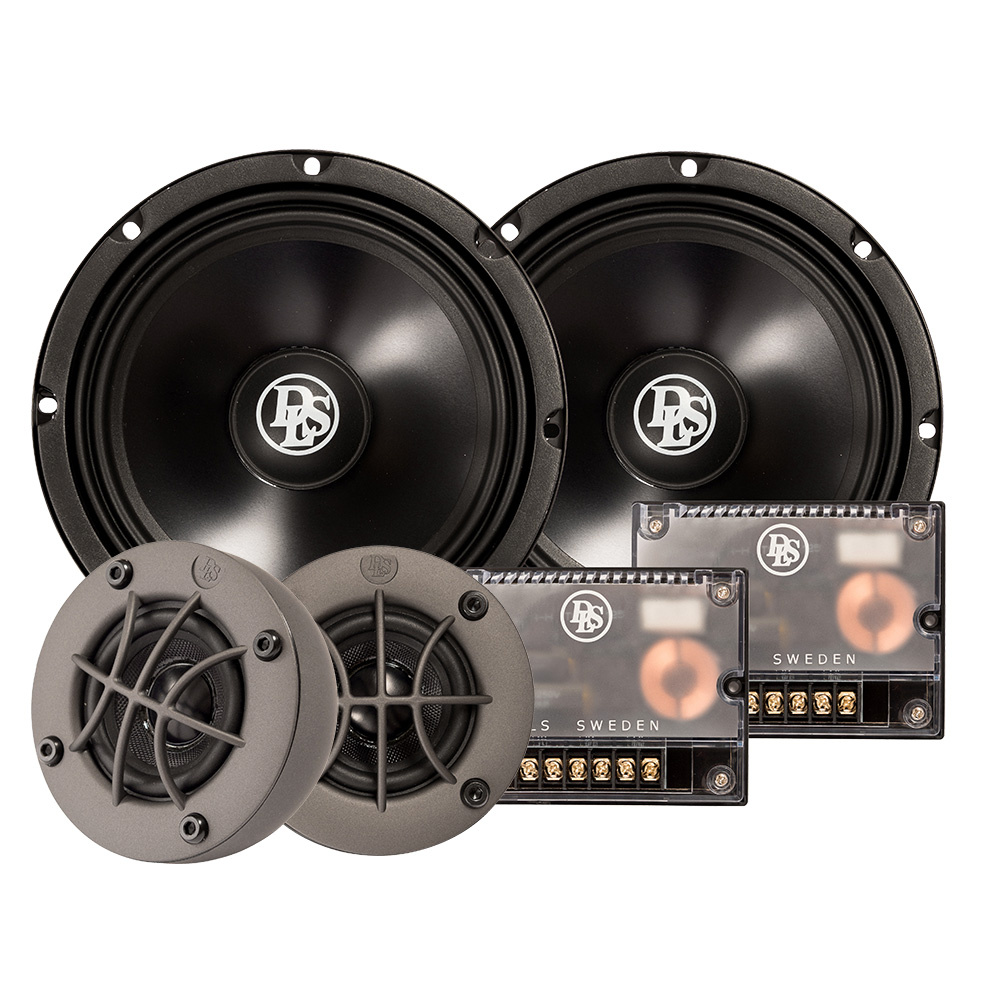 Två högtalare, två diskantenheter och filter för DLS ljudsystem.