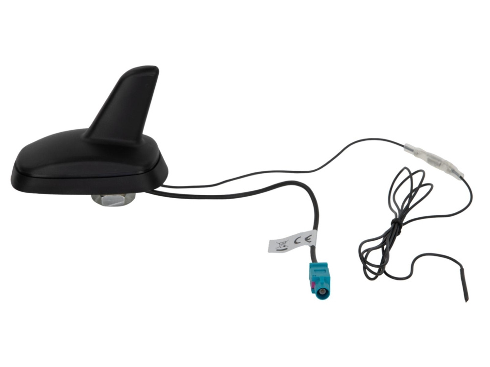 En svart takantenn med kabel och anslutning för bilradio.