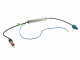 Antennaadapter Fakra(m) till DIN(m), 12V phantom En antennadapter med kablar och kontakter för anslutning.