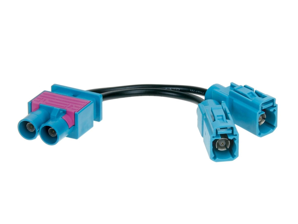 Antennaadapter med Fakra dubbel till två Fakra-kontakter.