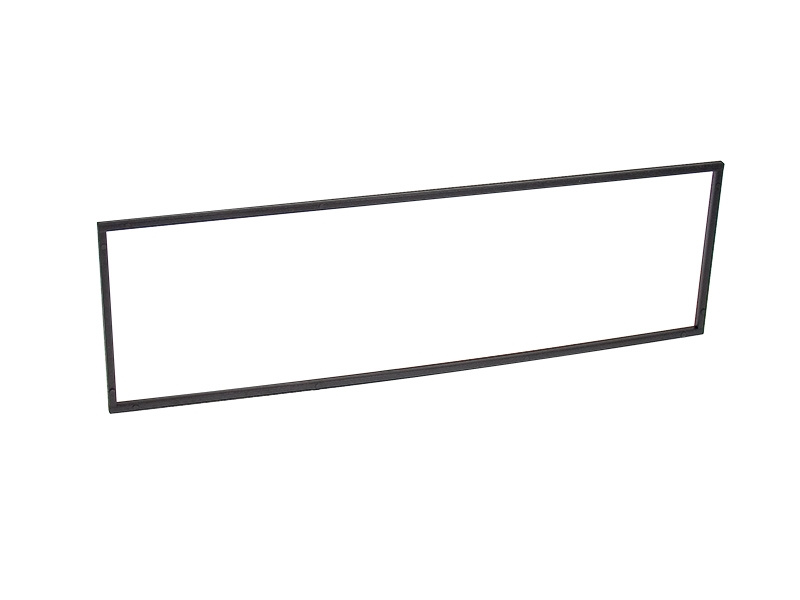 Plastram för att bygga ut 1-DIN enhet, svart ram.