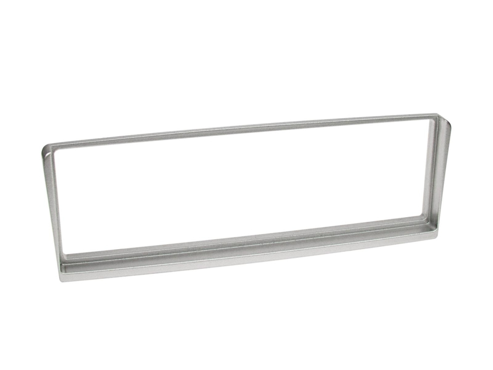 Monteringsram 1-DIN i silver för Alfa Romeo 156.