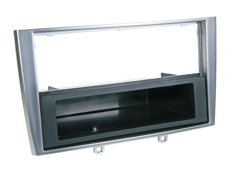 Monteringsram i silver med ett prylfack för Peugeot.