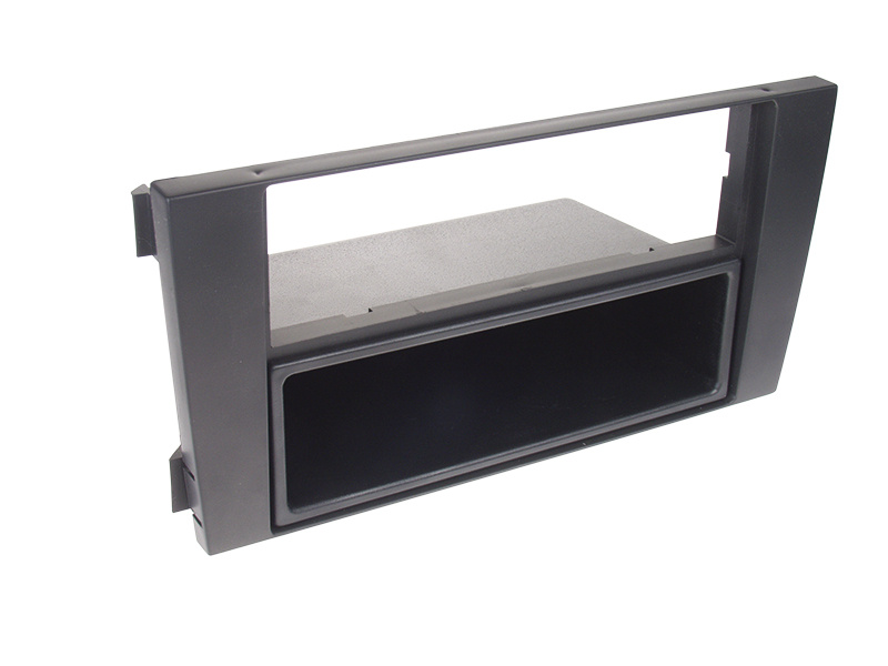 Monteringsram 1-DIN med fack för Audi A6 01-05, svart plast.