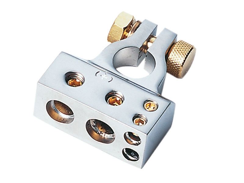 Batteripolsko i metall med flera anslutningar för kablar.