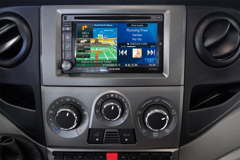 Monteringsram 2-DIN Iveco Daily, mörkgrå