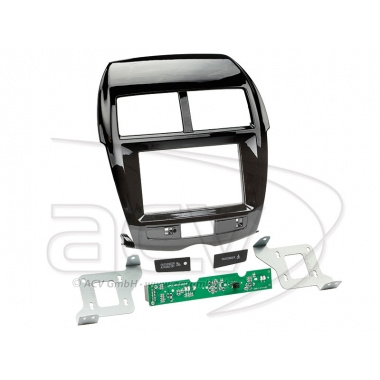 Monteringsram för 2-din stereoinstallation i Citroen C4 Aircross 2012.