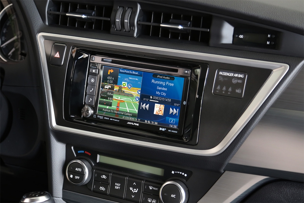 Monteringsram 2-DIN Toyota Auris, piano black