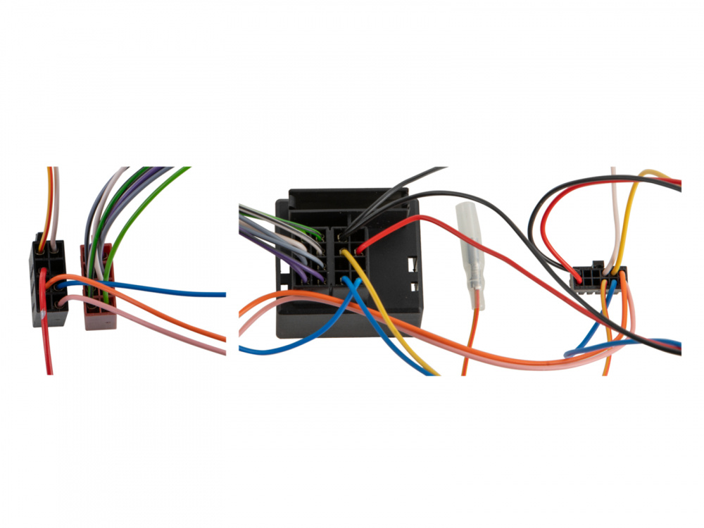 Kablage med flera färgade ledningar för BMW rattstyrning.