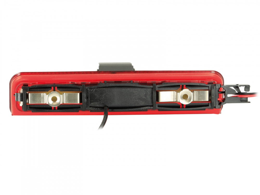 En röd backkamera med kontakter och kabel, anpassad för VW Caddy 2003-2015.