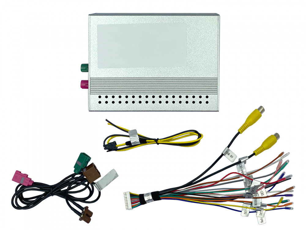 Adapter och kablar för backkamera till Mercedes A-klass och Sprinter 2018-.