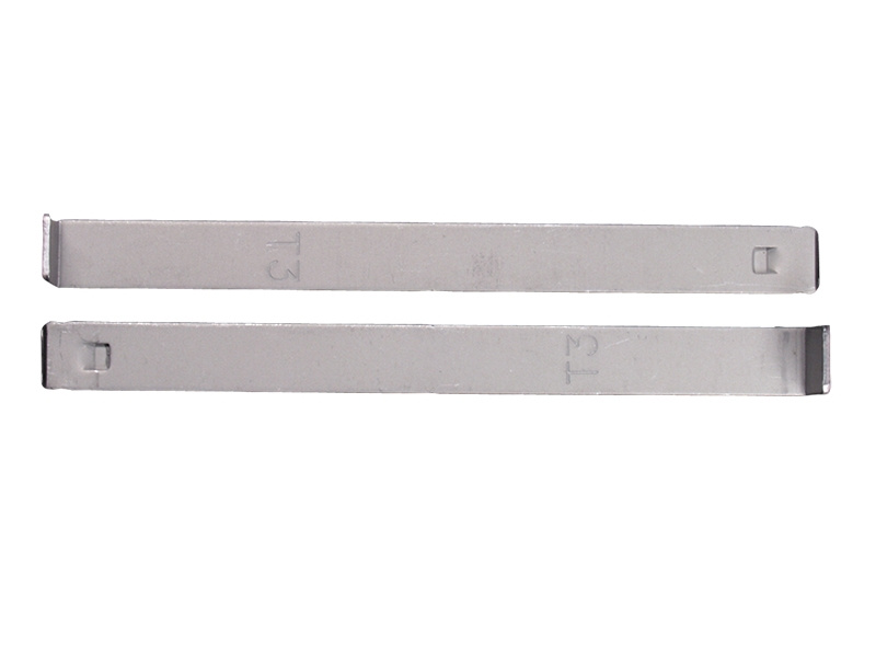 Två metallverktyg med T3-märkning, används för JVC-produkter.