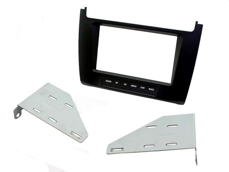 Monteringsram för bilradio med fästen, avsedd för Volkswagen Polo 2014 och framåt.