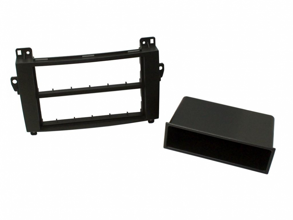 Monteringsram 1-Din med prylfack för VW Crafter.
