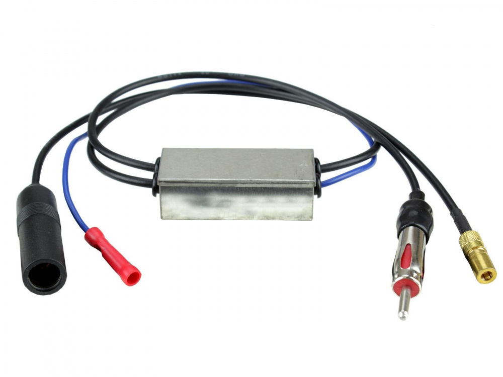 En metalldel med kablar och kontakter för DAB-antennens funktion.