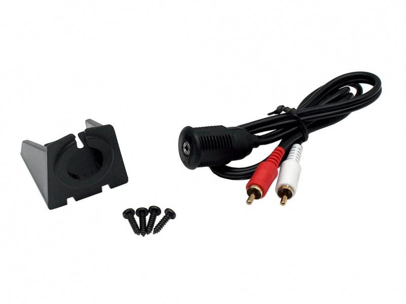 Aux-kabel 3,5 mm förlängare med RCA-kontakter och monteringsdelar.