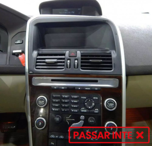 En bilradioinstallation med märkningen \