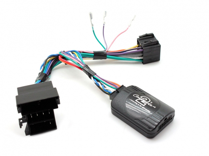 Rattstyrningskablage för Alfa Romeo 147/GT, med flera färgade kablar och kontakter.