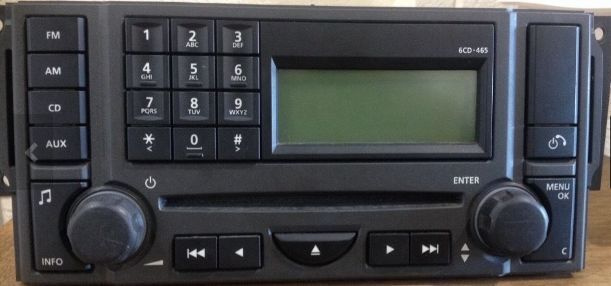 Rattstyrningskablage till Range Rover, kontrollpanel med knappar och display.