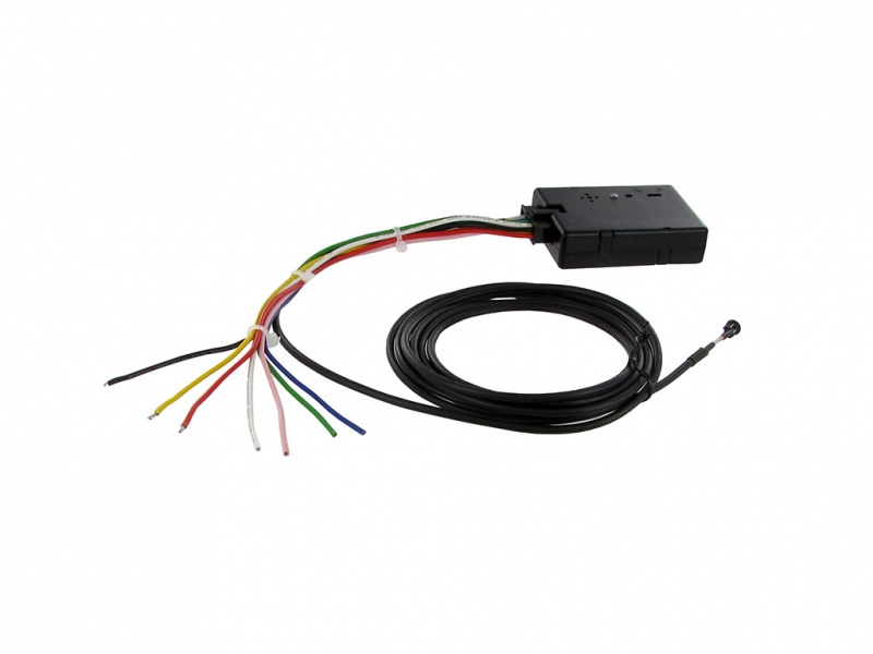 Rattstyrningskablage med flera ledningar och anslutningar.