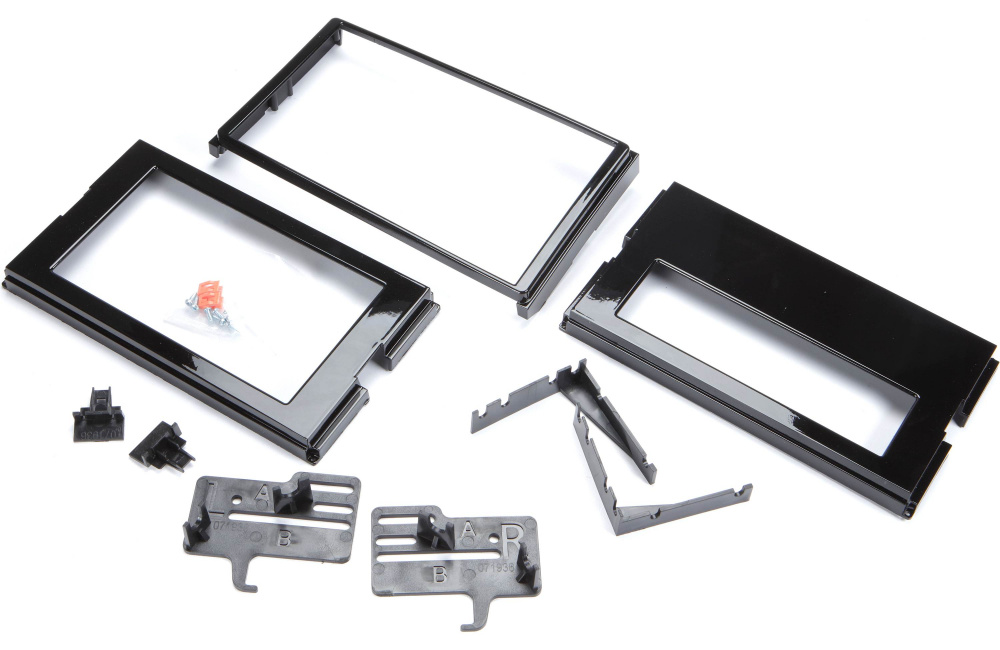 Monteringsram för 2-DIN stereo till Toyota Corolla 2018 och senare.