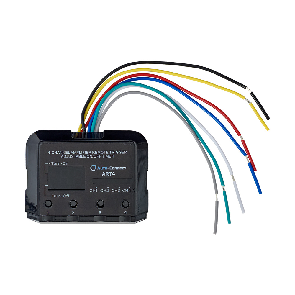 Ett svart fjärrrelä med färgkodade kablar och knappar för tidsstyrning.