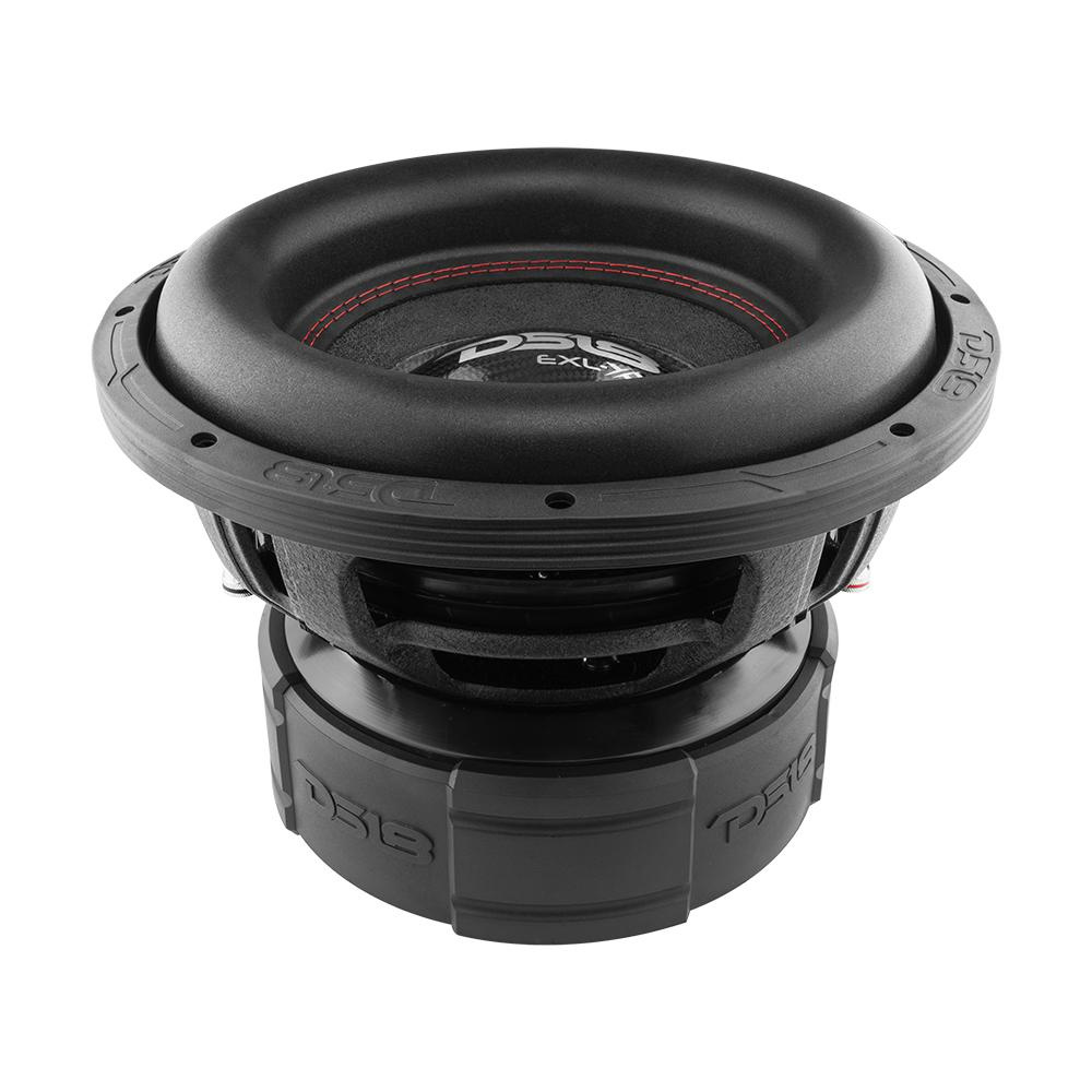 En kraftfull 12-tums bilsubwoofer med robust konstruktion.