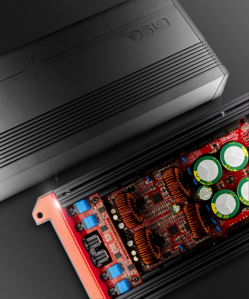 DS18 G8400.4D, mäktigt fyrkanaligt slutsteg