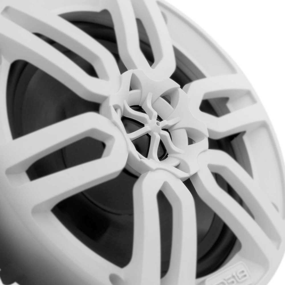 Vita 6.5 tums marinhögtalare med en elegant design.