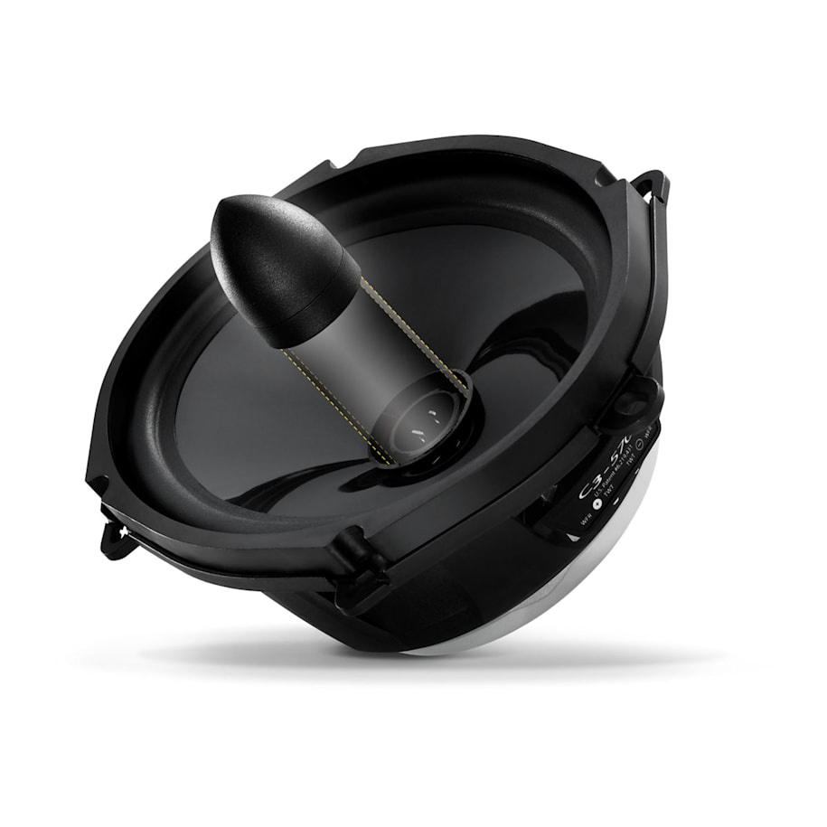 Högtalare med svart finish och en central diskant; designad för bilinstallation.