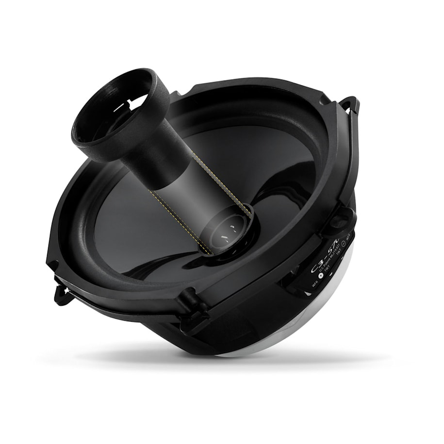 Högtalarlåda med svart finish och en diskant ovanpå.